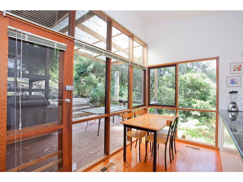 26 Richardson Boulevarde, Lorne VIC 3232