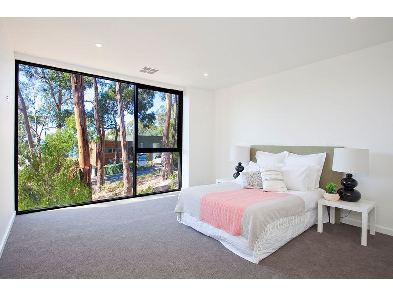 24 Toorak Terrace, Lorne VIC 3232