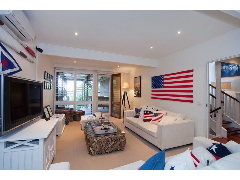 31 Charles Street, Lorne VIC 3232