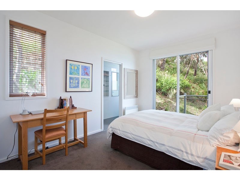 20 Tradewinds Avenue, Lorne VIC 3232