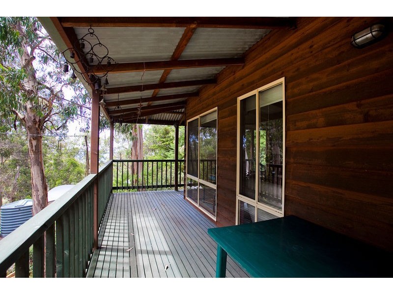 1 Ferny Grove, Kennett River VIC 3221