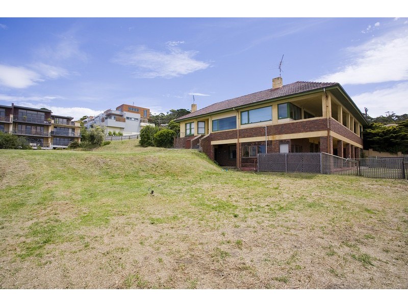 264 Mountjoy Pde, Lorne VIC 3232