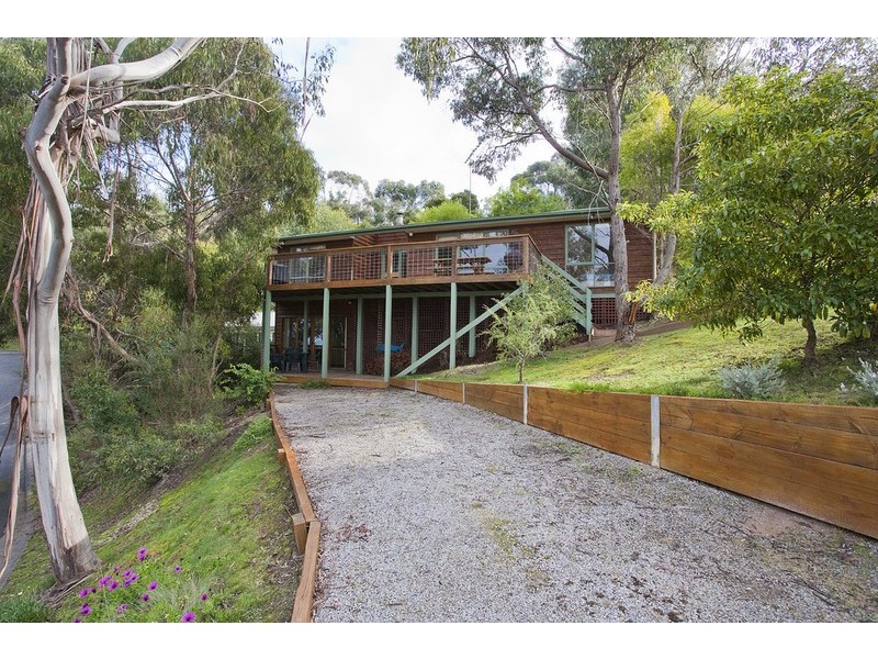 11 Austin Court, Lorne VIC 3232