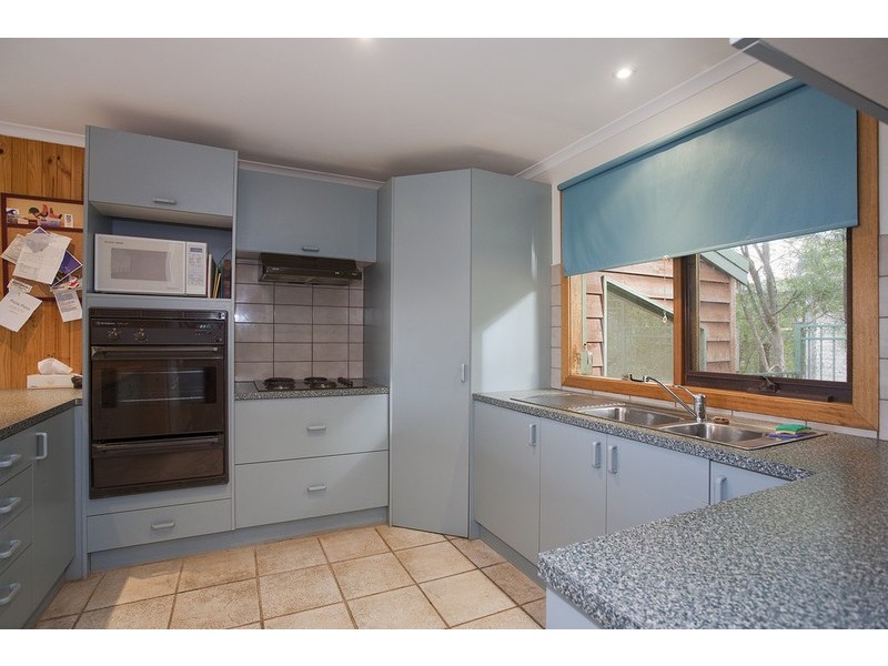 11 Austin Court, Lorne VIC 3232