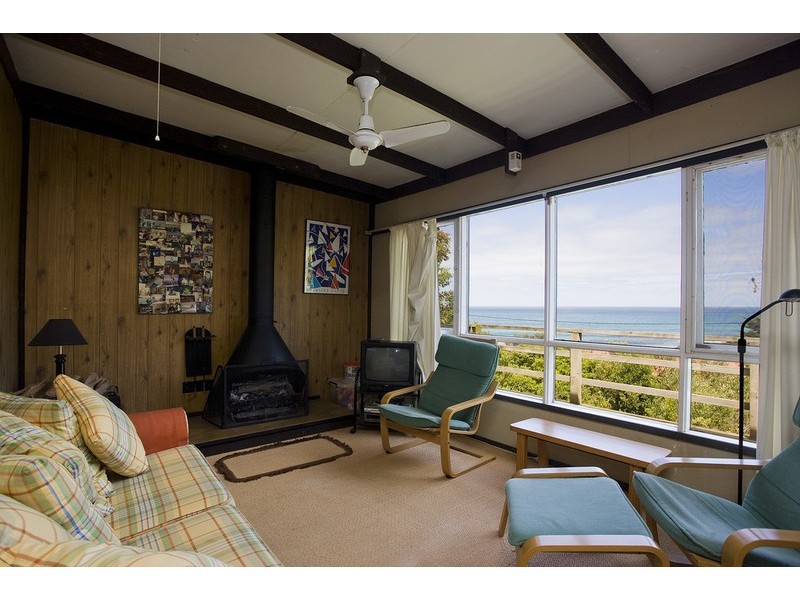 12 Sarsfield Street, Separation Creek VIC 3221