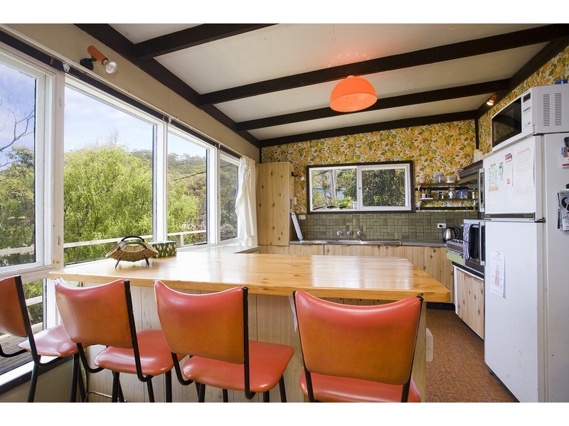 12 Sarsfield Street, Separation Creek VIC 3221