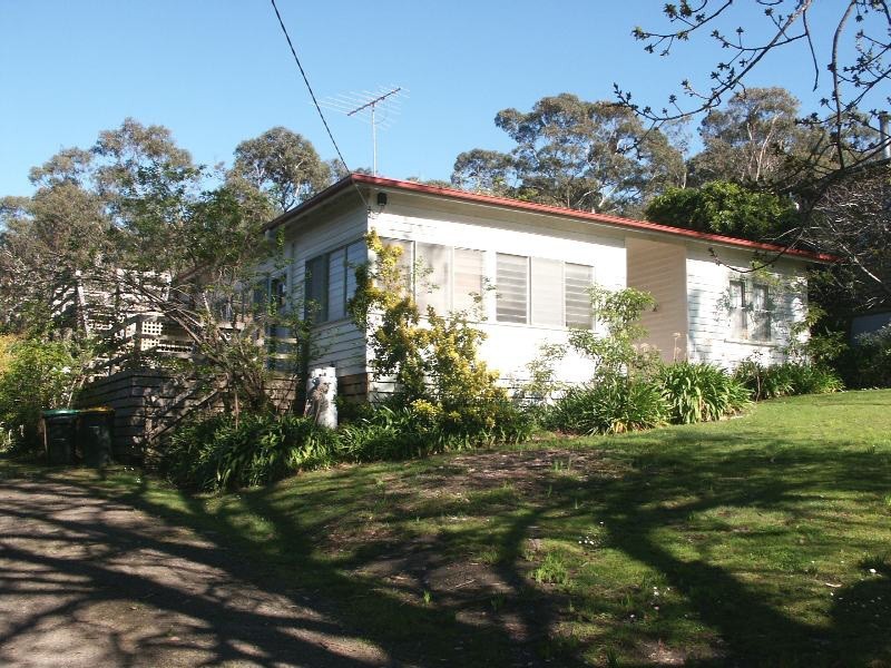 13 Gwynne Avenue, Lorne VIC 3232
