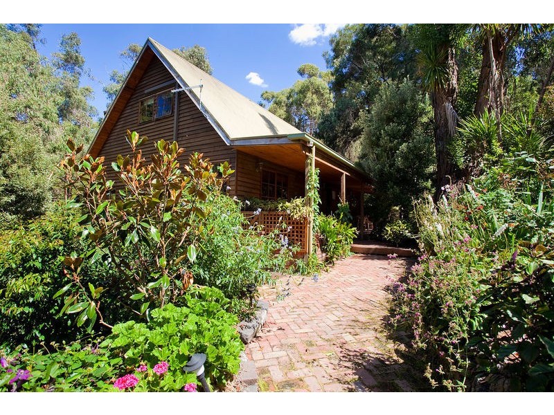 35 Richardson Boulevard, Lorne VIC 3232