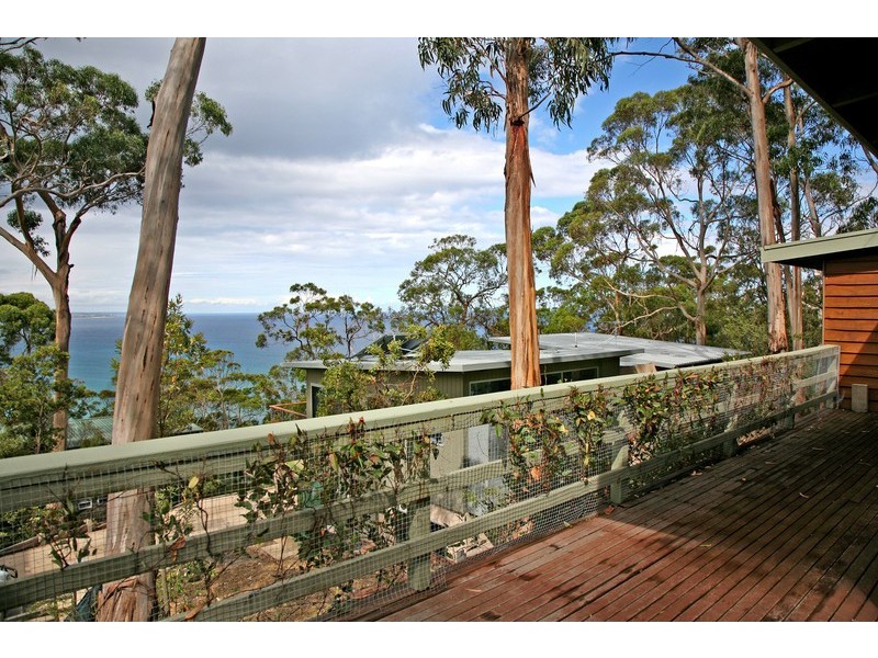 26 Francis, Lorne VIC 3232