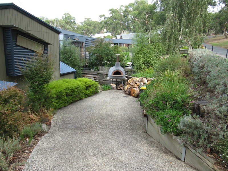 7 Holliday Road, Lorne VIC 3232