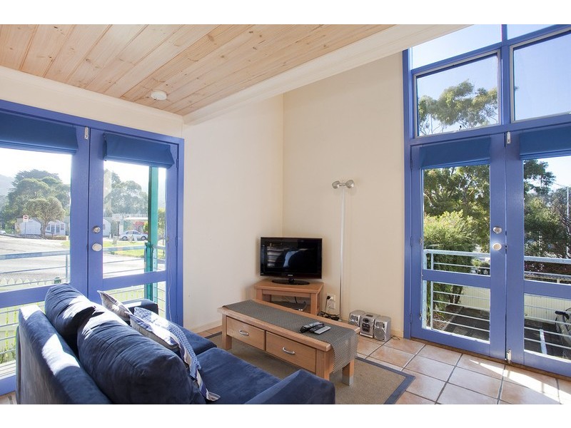 15/22-28 Mountjoy Parade, Lorne VIC 3232