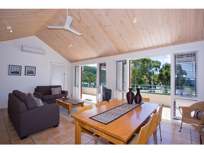 8/22-28 Mountjoy Parade, Lorne VIC 3232