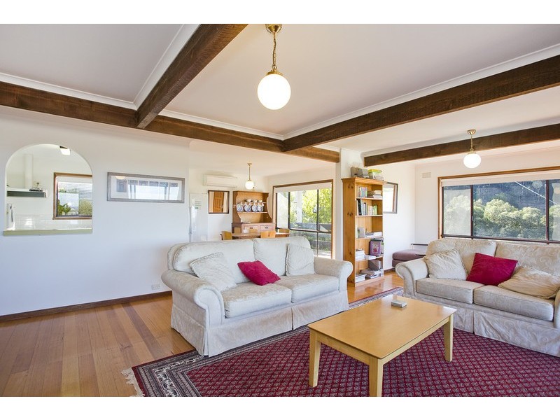 25 Richardson Boulevard, Lorne VIC 3232