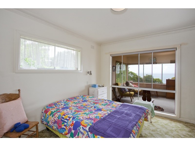 12 Neade Street, Lorne VIC 3232