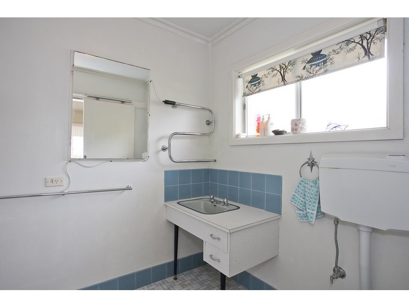 12 Neade Street, Lorne VIC 3232