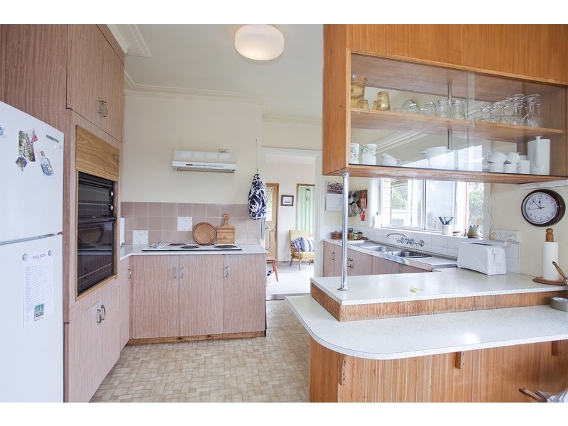 12 Neade Street, Lorne VIC 3232