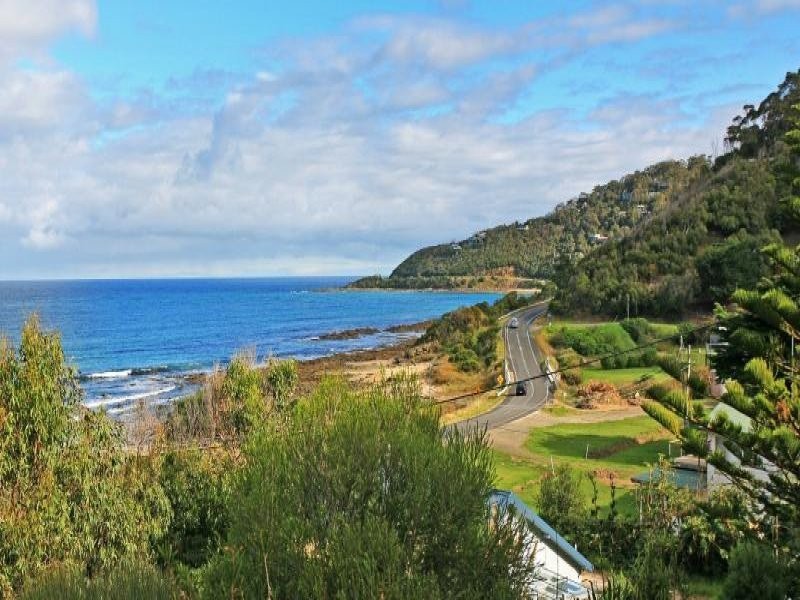 6 Sarsfield Street, Separation Creek VIC 3221