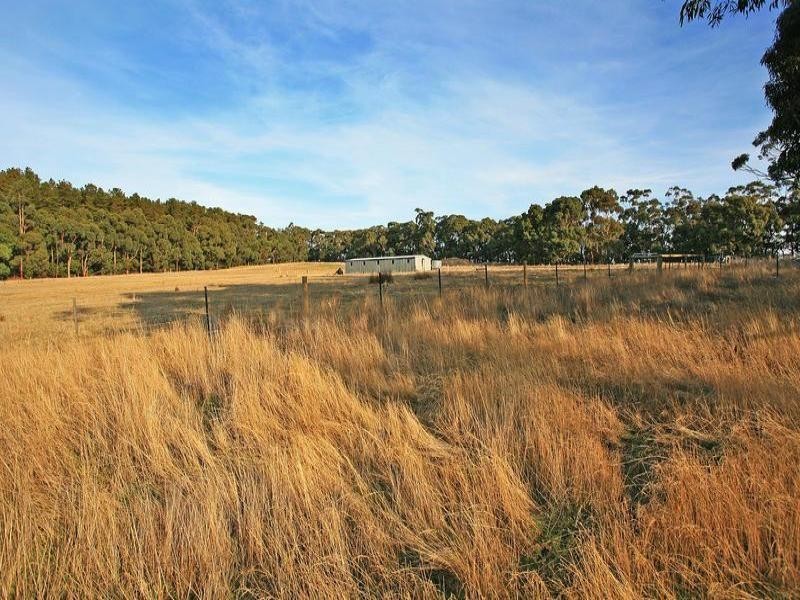 215 Aireys Inlet Road, Bambra VIC 3241