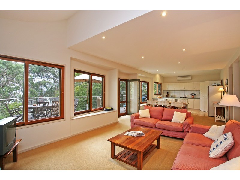 14a Charles Street, Lorne VIC 3232