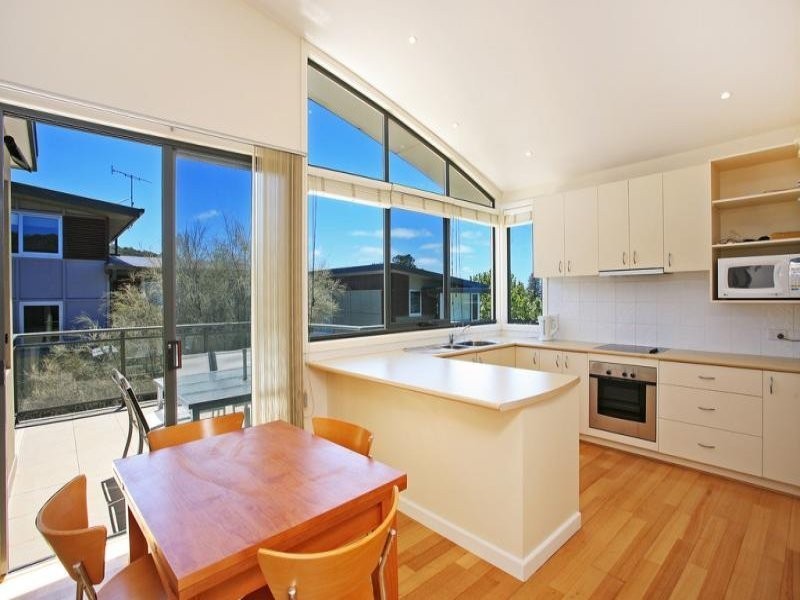 2/8 Grove Road, Lorne VIC 3232