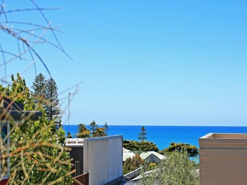 2/8 Grove Road, Lorne VIC 3232