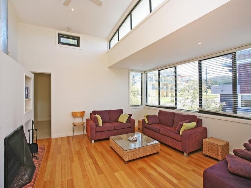 2/8 Grove Road, Lorne VIC 3232