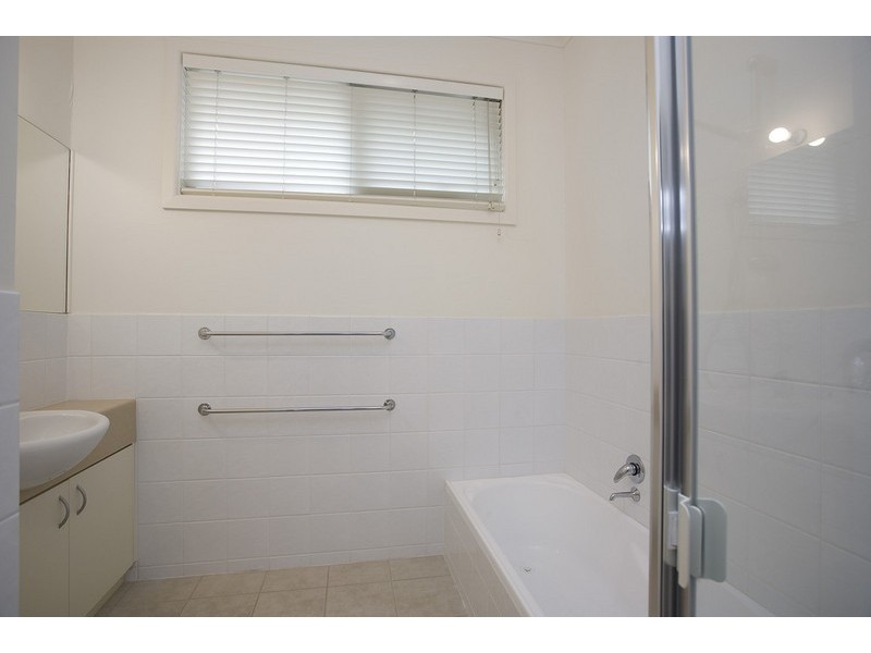 2/8 Grove Road, Lorne VIC 3232