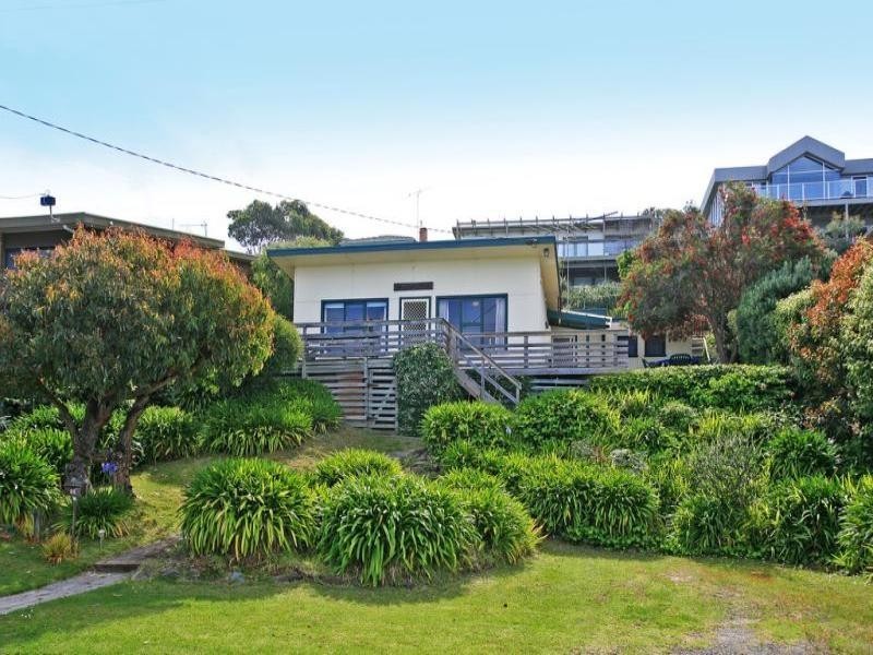 55 Hall Street, Lorne VIC 3232