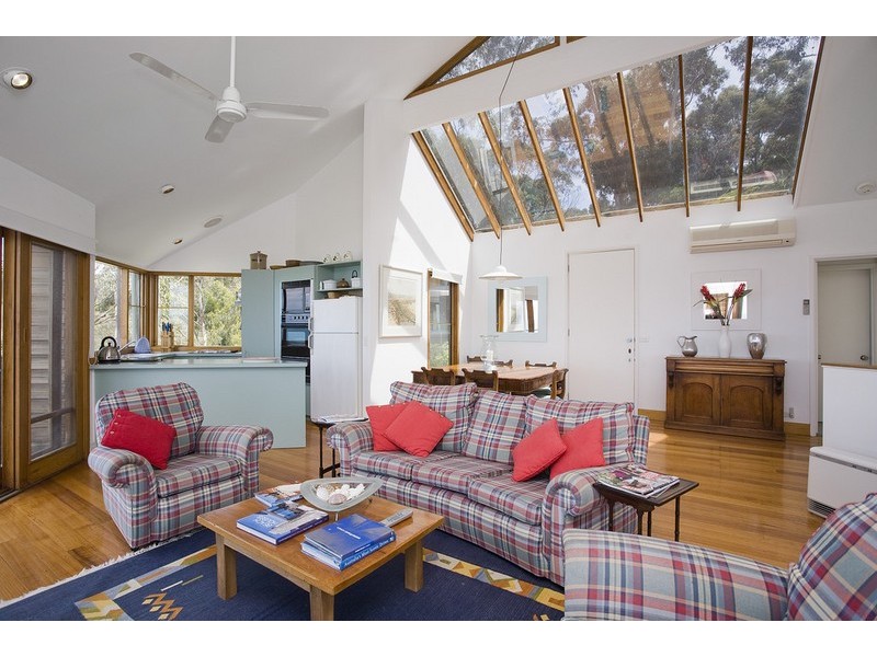 17 Summerhills Avenue, Lorne VIC 3232