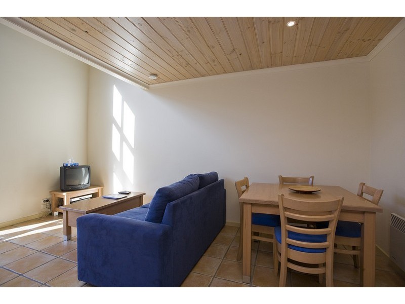 19/22-28  Mountjoy Parade, Lorne VIC 3232