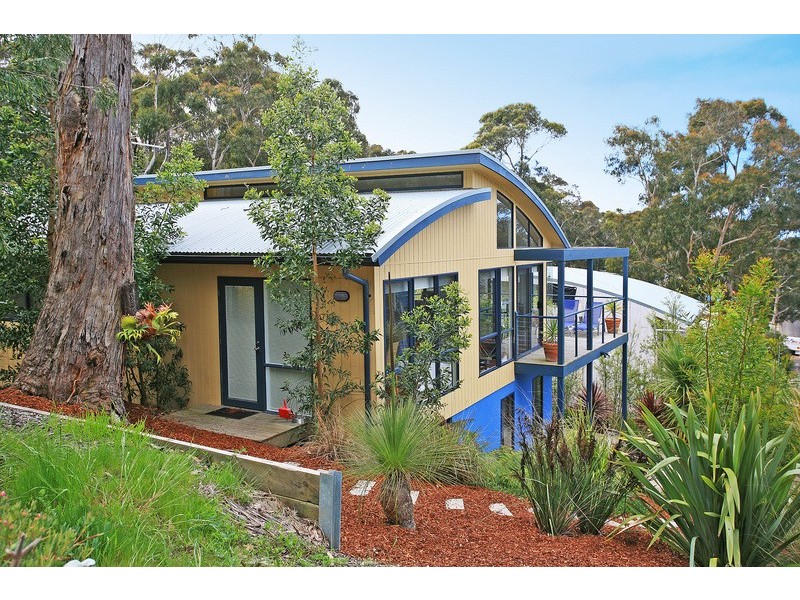 22 Normanby Terrace, Lorne VIC 3232