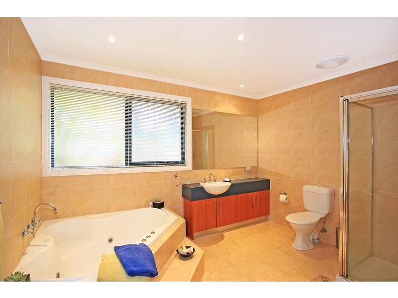 22 Normanby Terrace, Lorne VIC 3232