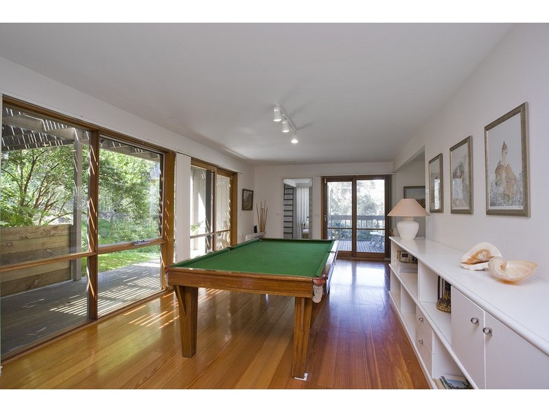 9 Summerhills  Avenue, Lorne VIC 3232