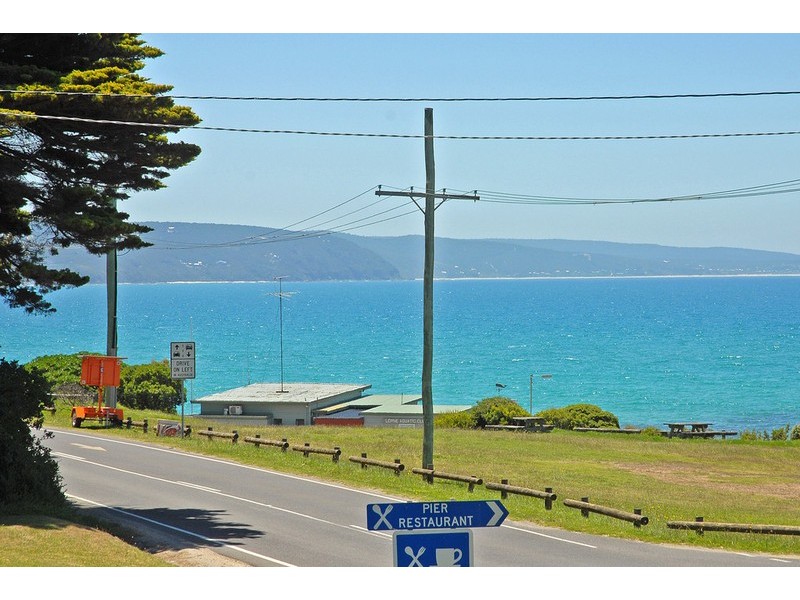 20 Ocean Road South, Lorne VIC 3232