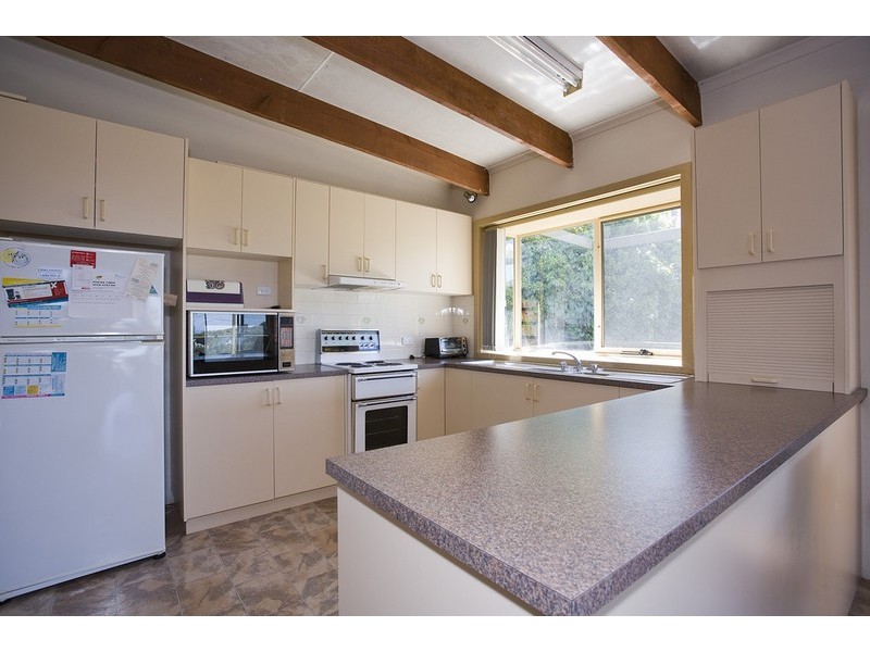 8 Grand Parade, Lorne VIC 3232