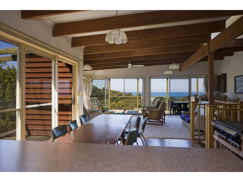 8 Grand Parade, Lorne VIC 3232