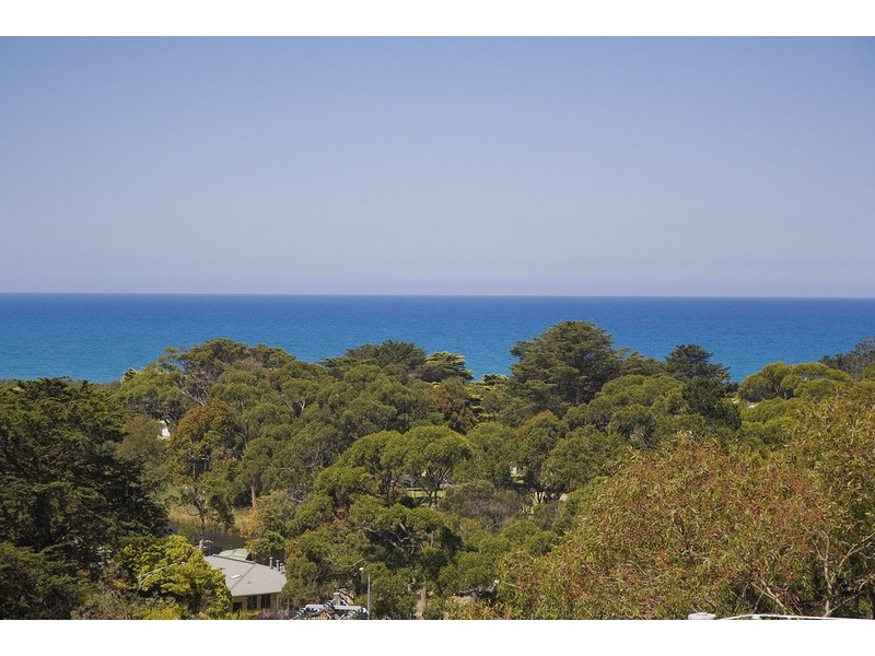 8 Grand Parade, Lorne VIC 3232