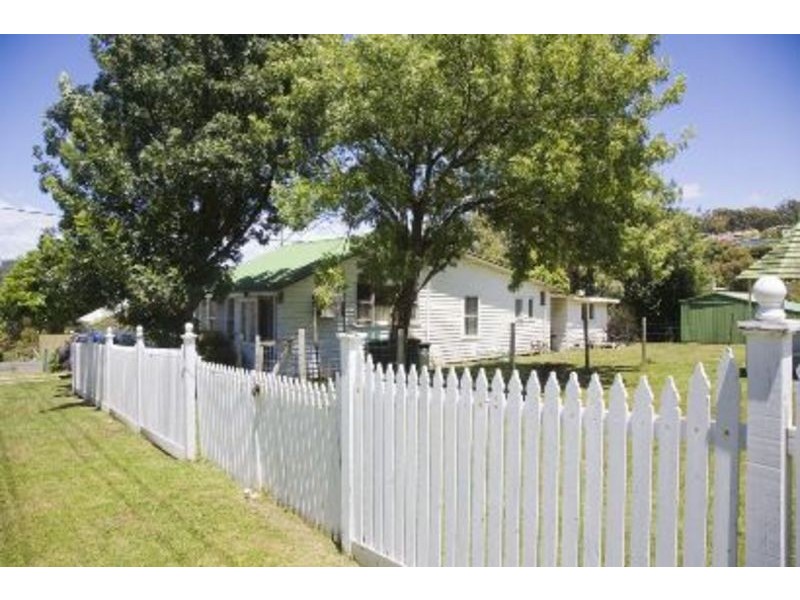 5 Howard  Street, Lorne VIC 3232