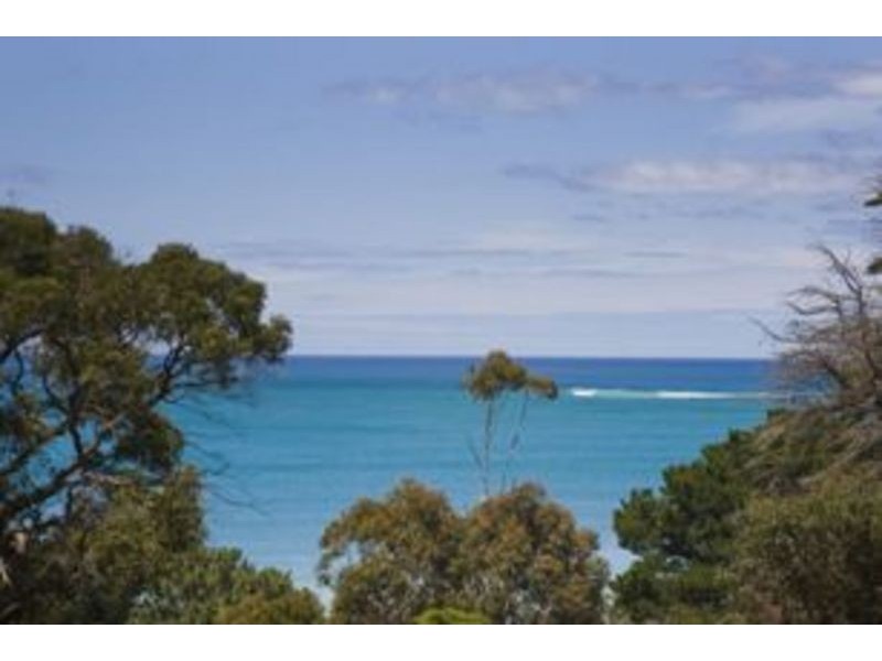 5 Howard  Street, Lorne VIC 3232