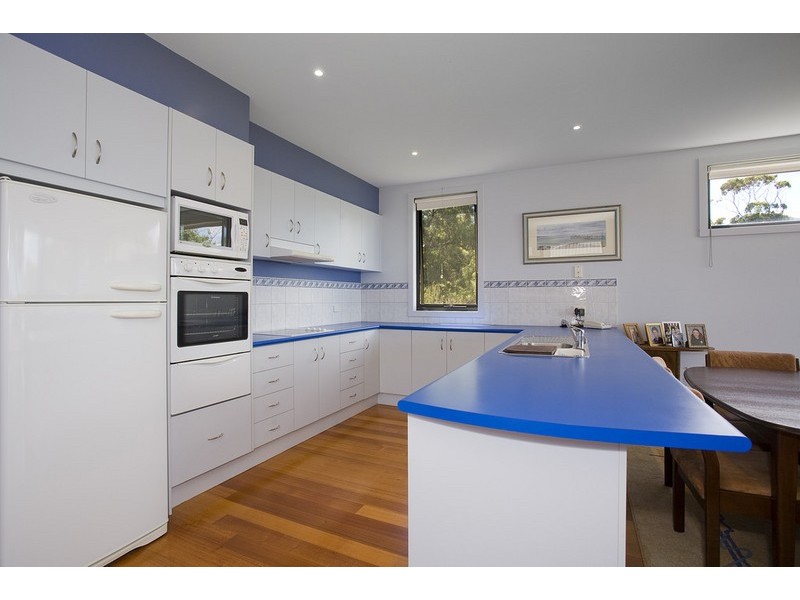 3A Alpha  Terrace, Lorne VIC 3232