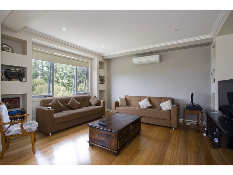 11 Richardson Boulevard, Lorne VIC 3232