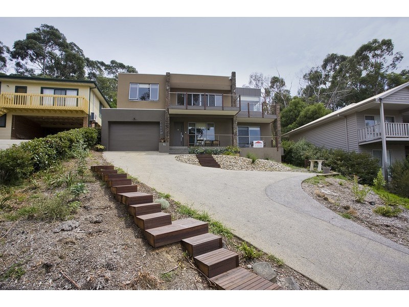 11 Richardson Boulevard, Lorne VIC 3232
