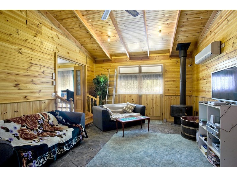 15 Grant Street, Forrest VIC 3236