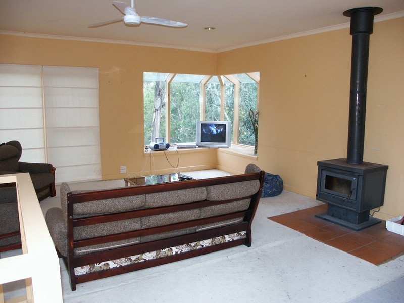 18 Fernleigh Terrace, Lorne VIC 3232