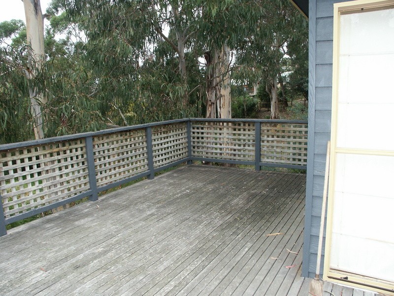 18 Fernleigh Terrace, Lorne VIC 3232