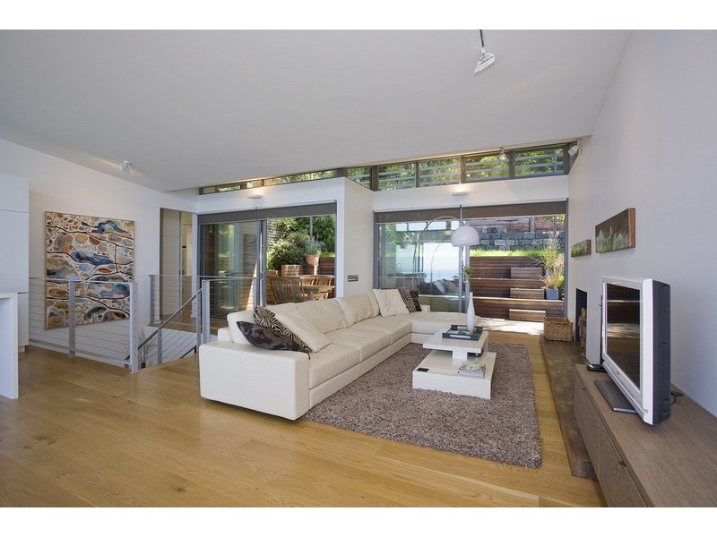 16 Morley Avenue, Wye River VIC 3221