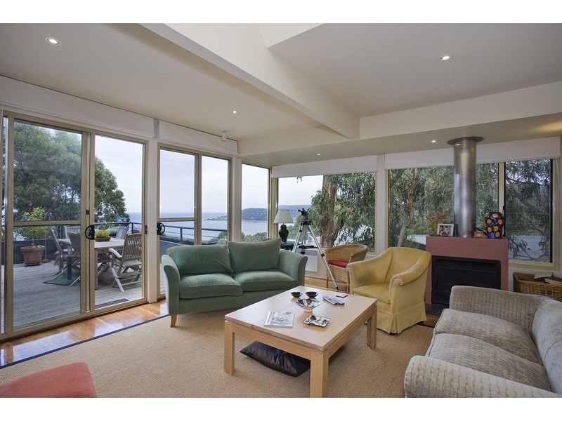 2 Skyline Court, Lorne VIC 3232