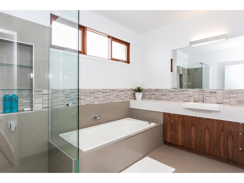 24 Ocean Acres Drive, Torquay VIC 3228