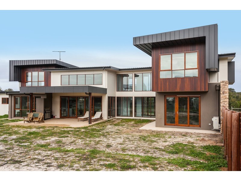 24 Ocean Acres Drive, Torquay VIC 3228