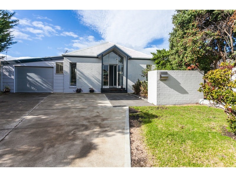 16 Casino Court, Torquay VIC 3228